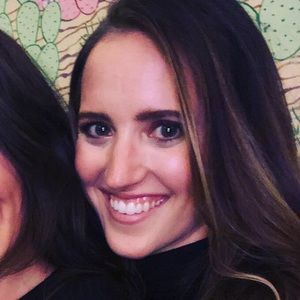 Meet your Posher, Lydia